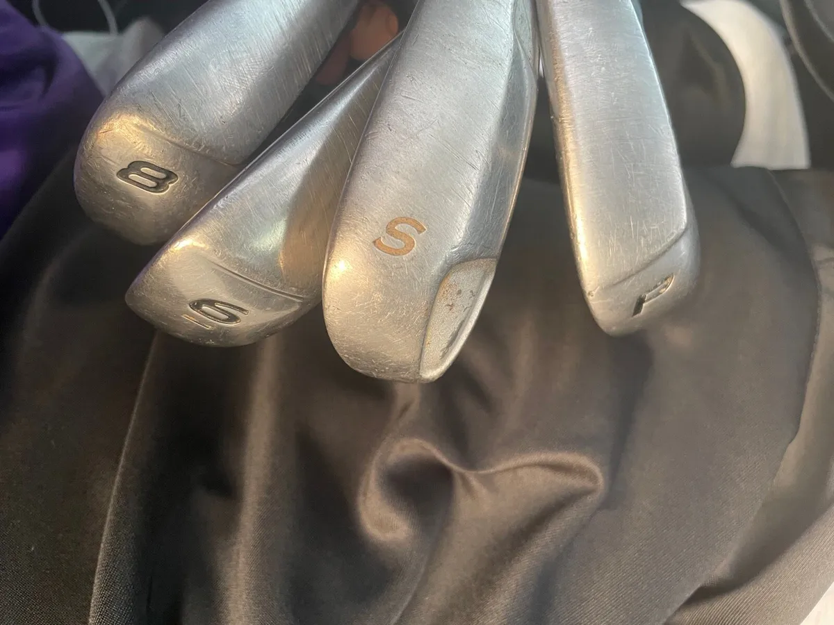 Taylormade aero Burner clubs - Image 3