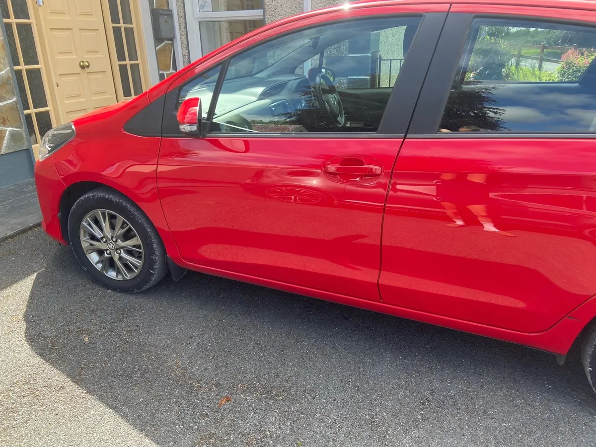 Toyota Yaris - Image 3
