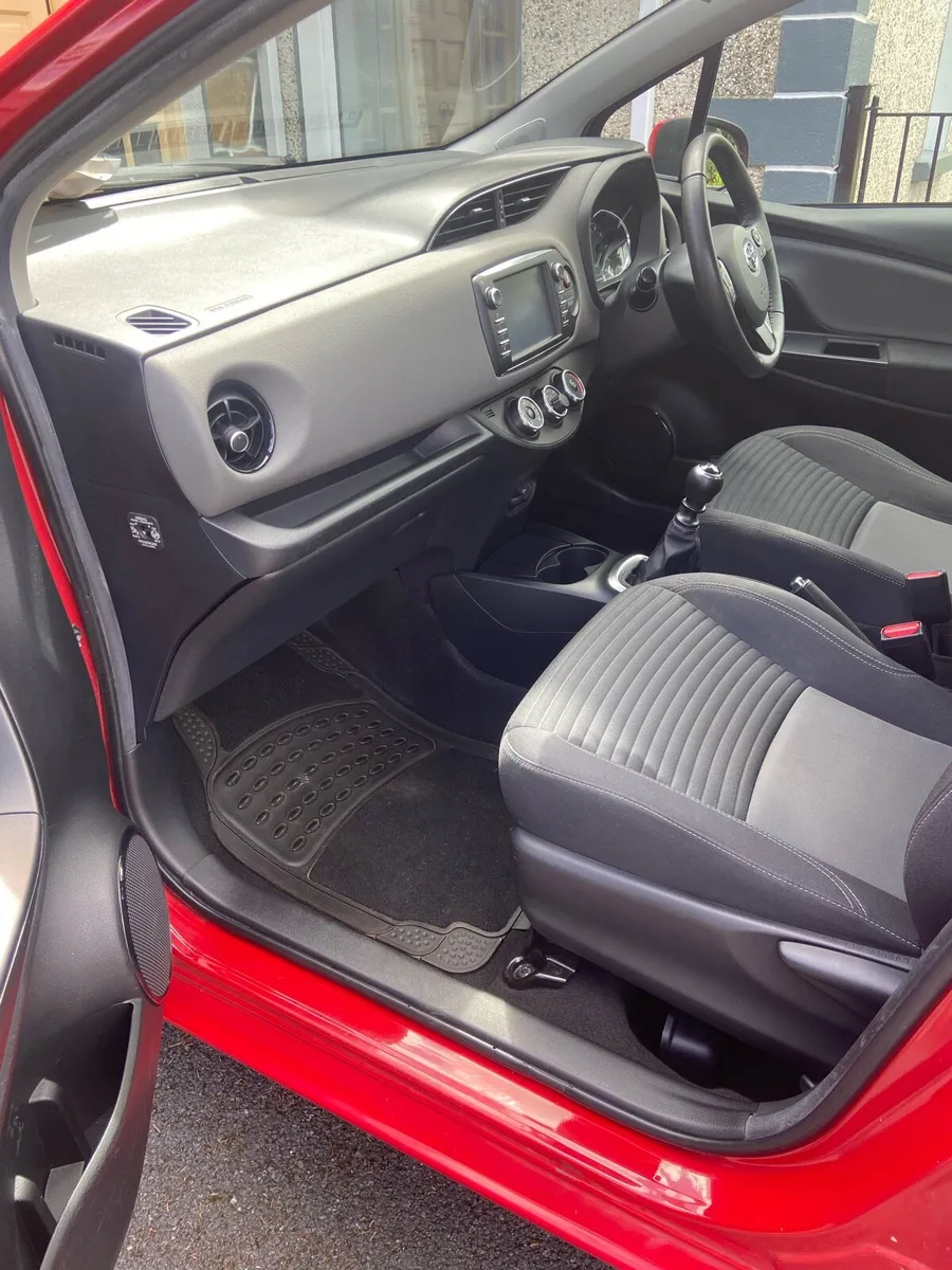 Toyota Yaris - Image 4