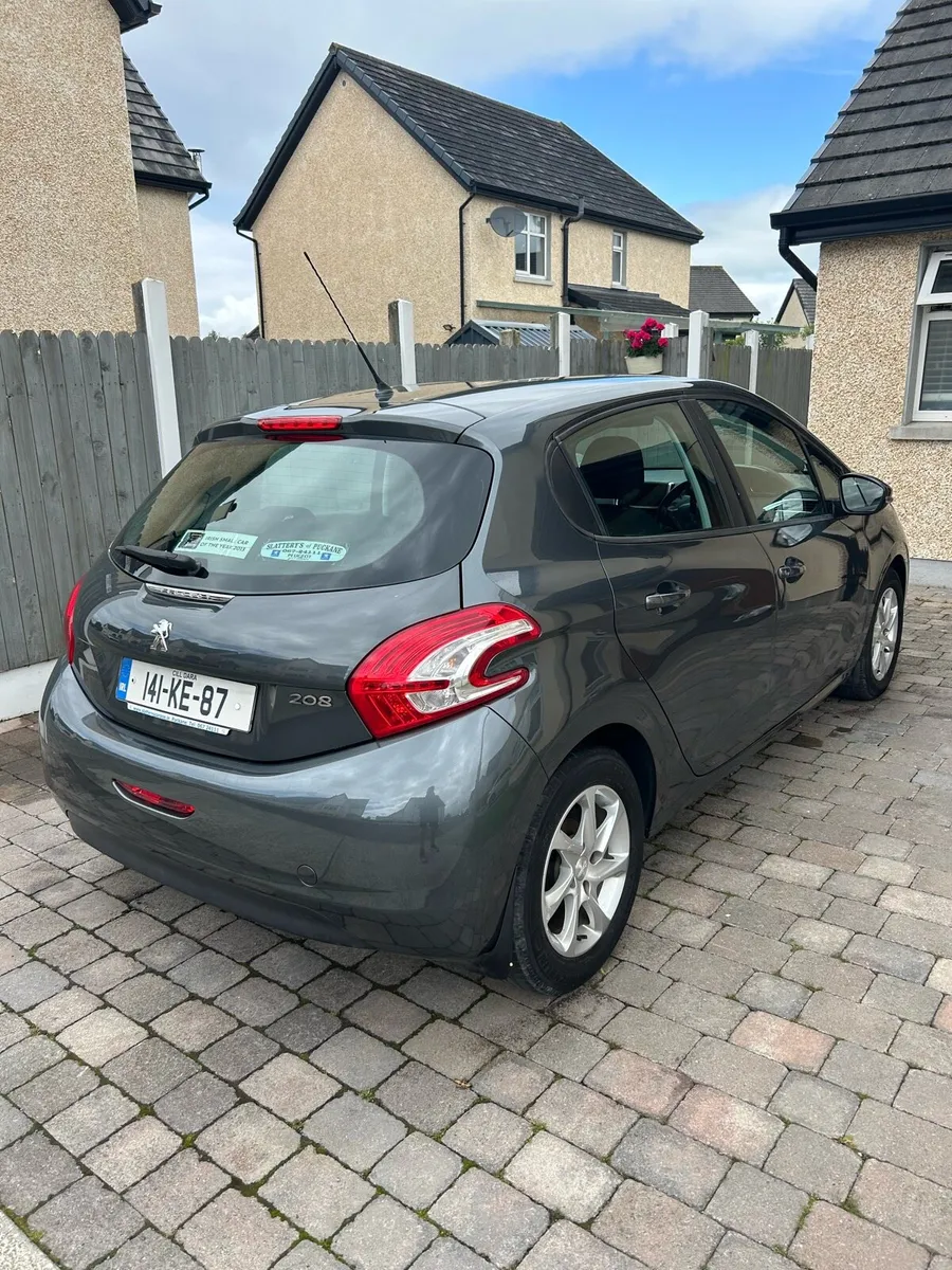 Peugeot 208 - Image 3