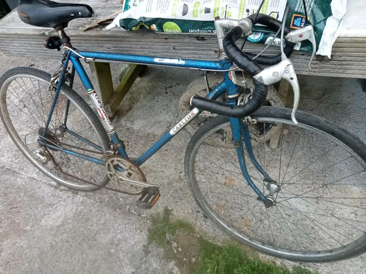 Old Carlton racing bike - Image 1