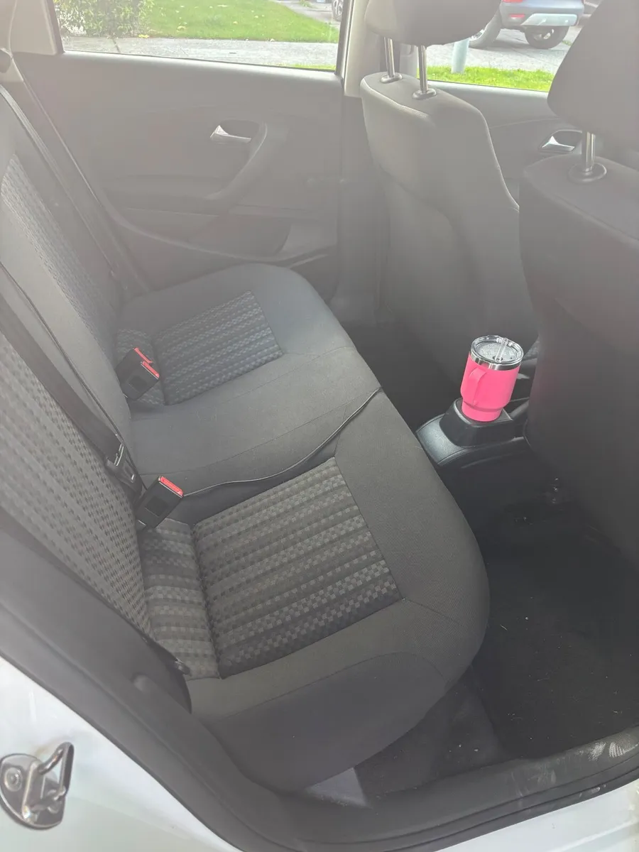 Volkswagen Polo 2017 - Image 2