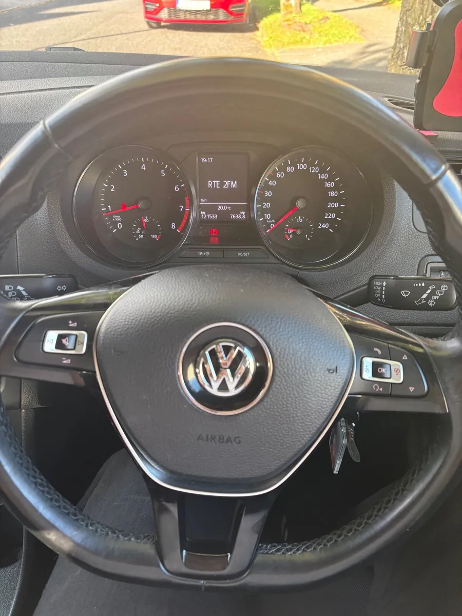 Volkswagen Polo 2017 - Image 4