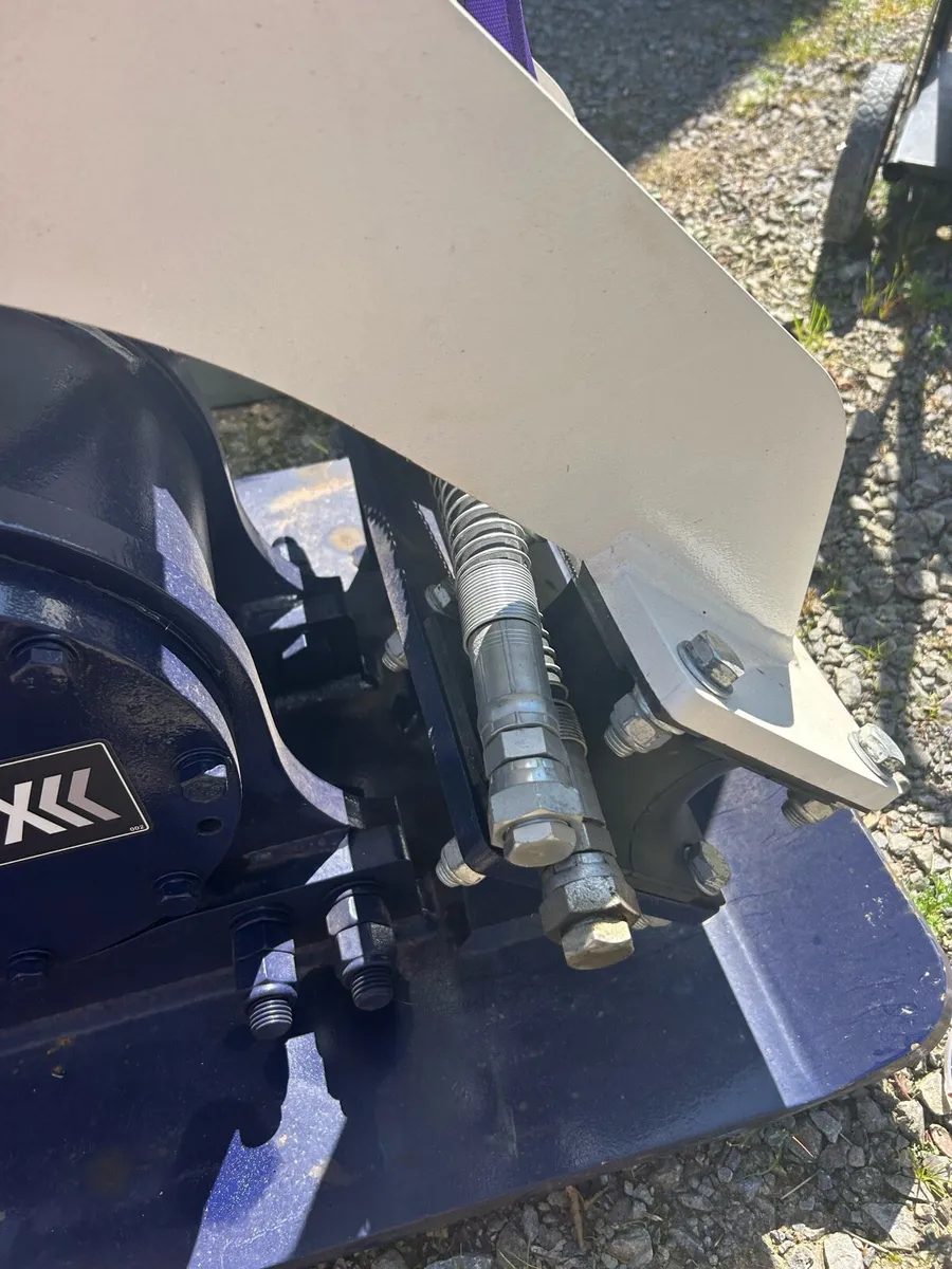 Excavator Compaction Plate - Image 3