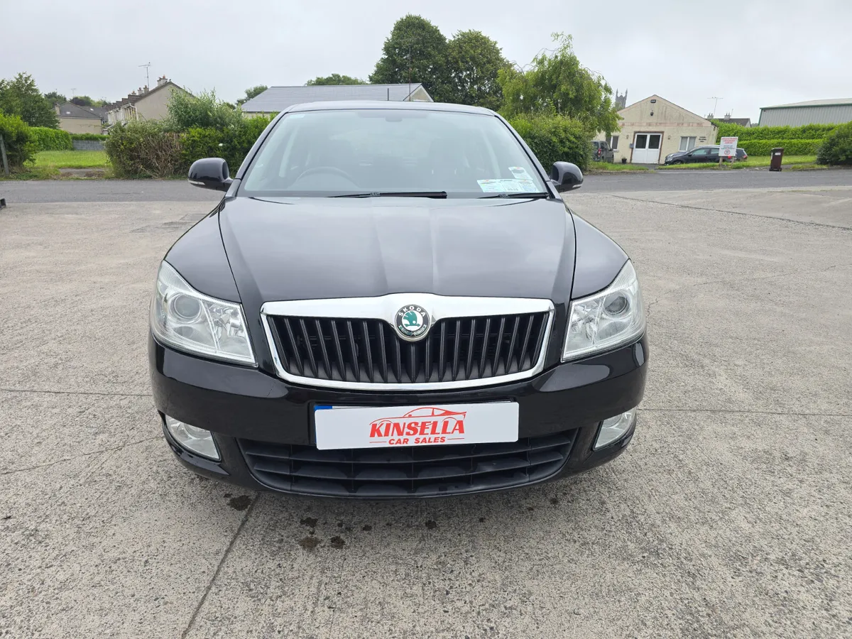 Skoda Octavia 2011 1.6 TDI - Image 2