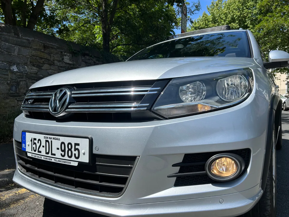 2015 VOLKSWAGEN TIGUAN R DESIGN PANORAMIC SUNROOF - Image 1