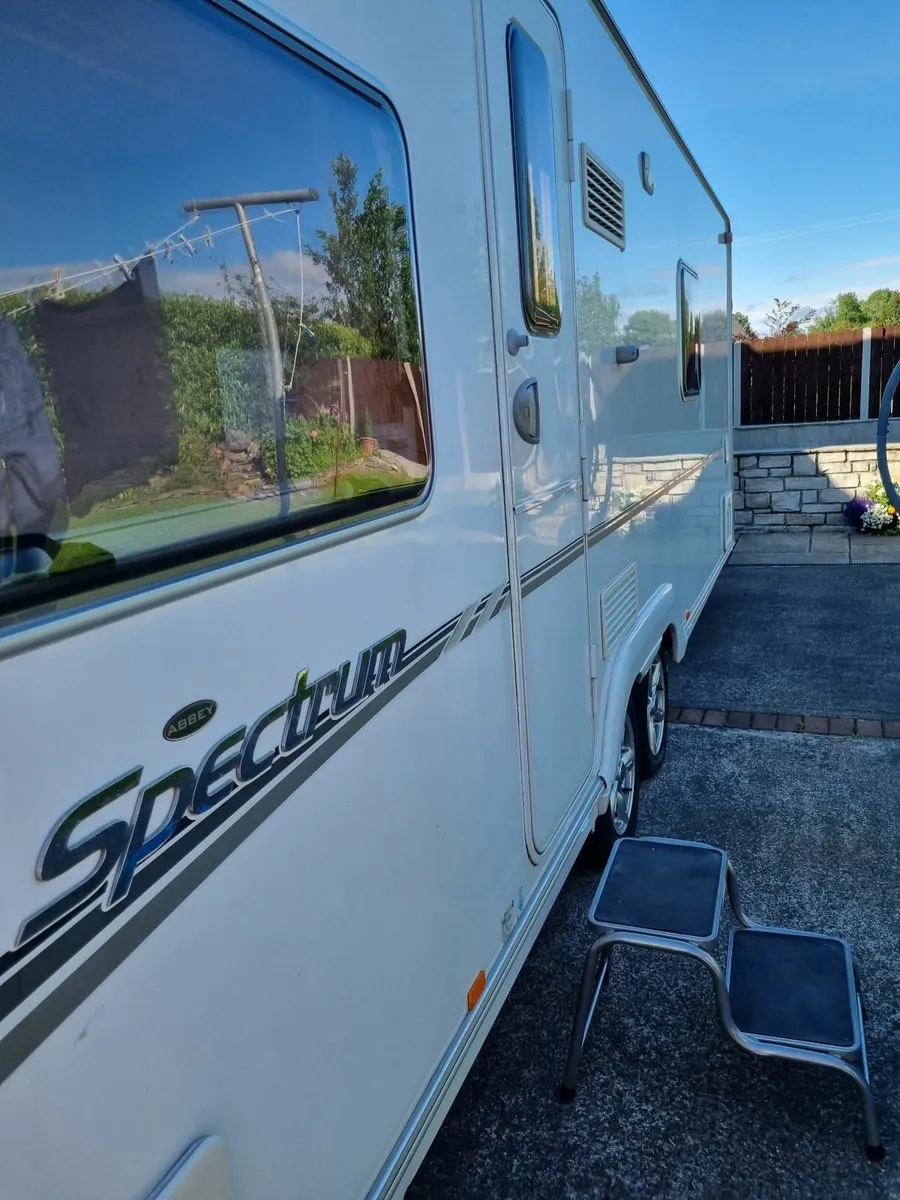 Abbey Spectrum 540 ...2008 . 4 berth  FIXED BED - Image 3