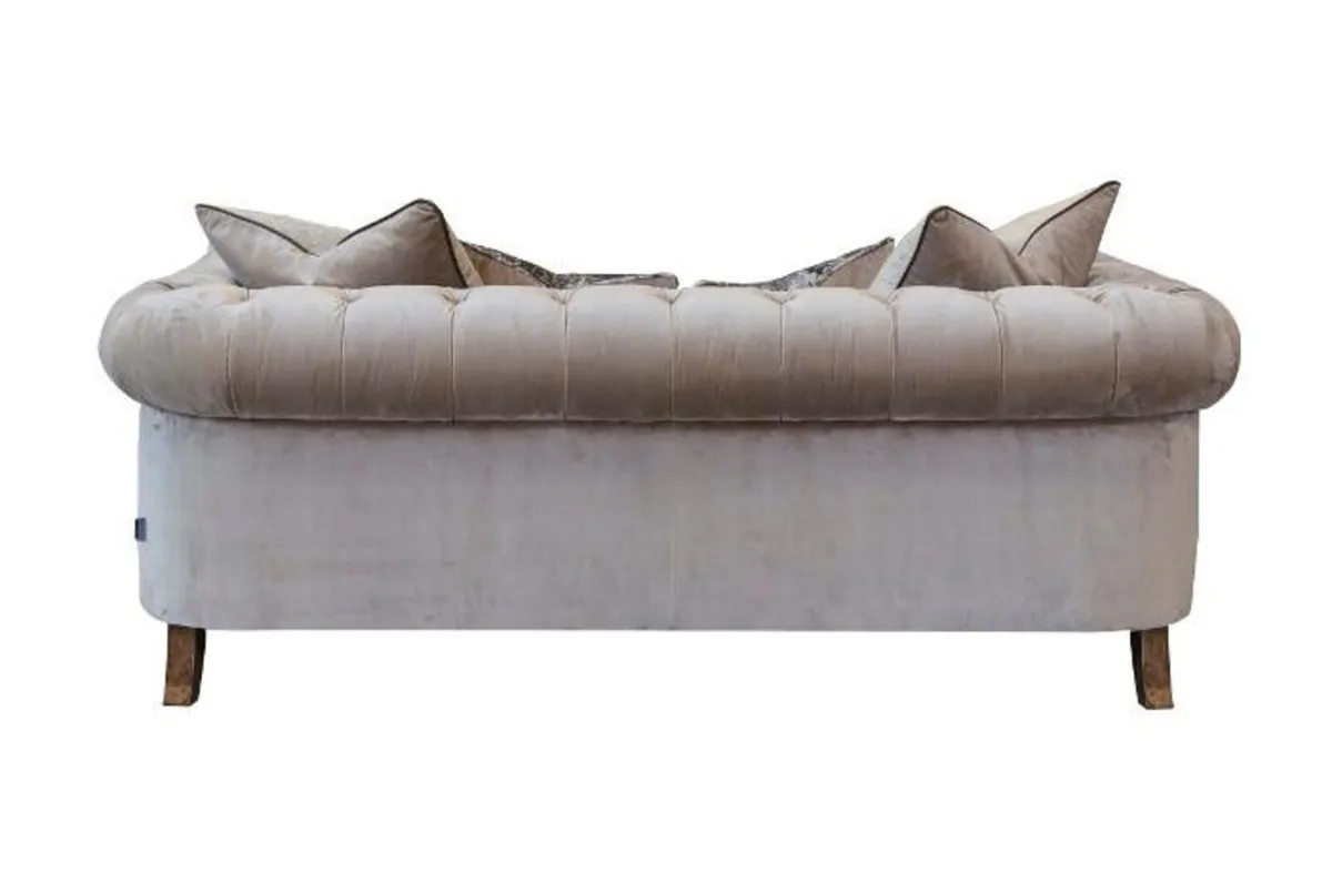 Couches - Image 2