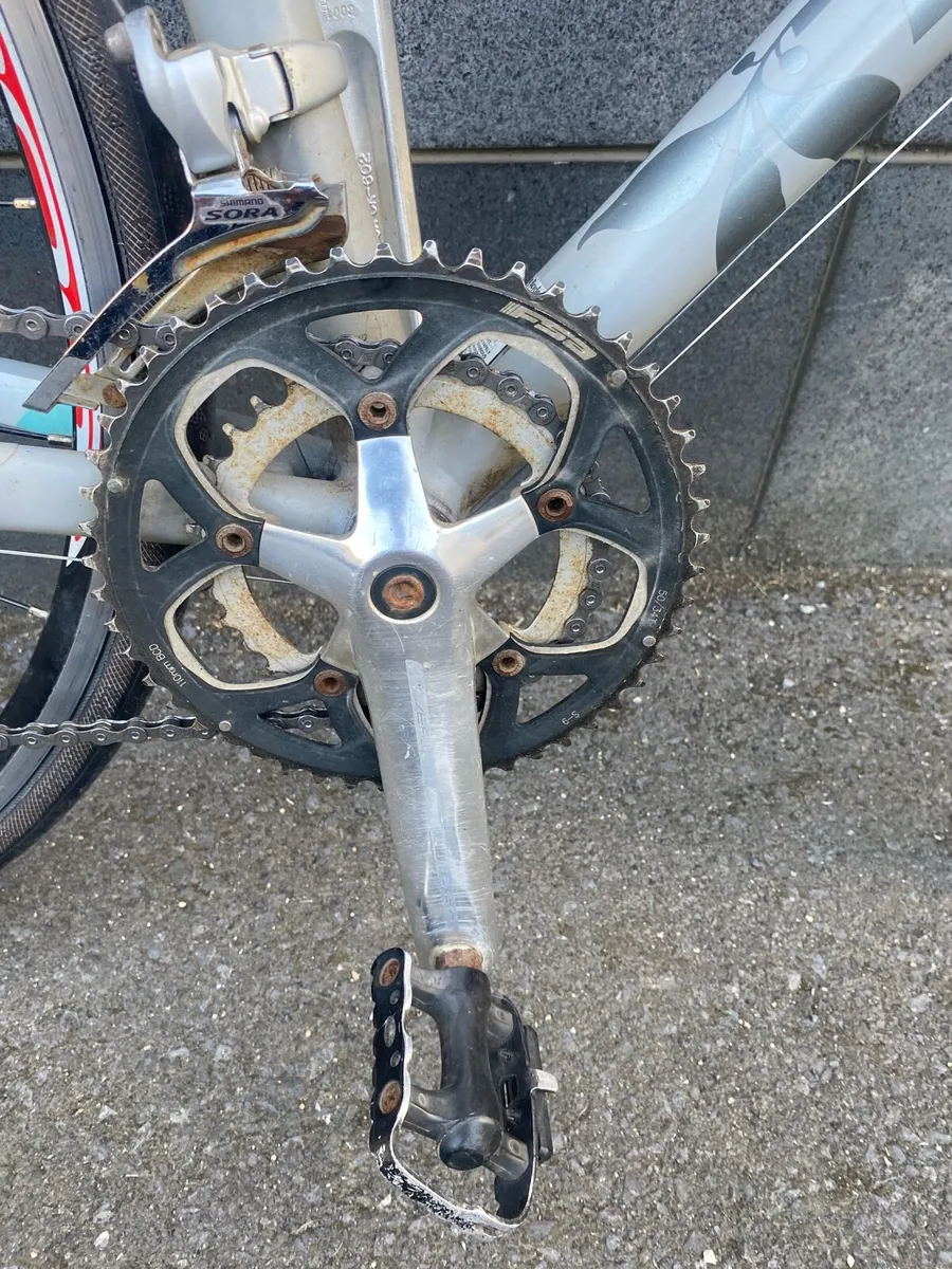 Trek road bike - Image 3