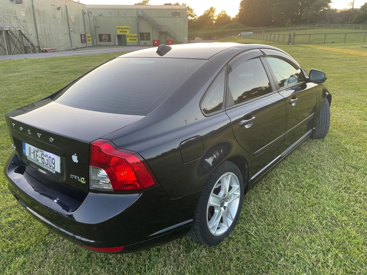 Volvo S40 1.6  2011 - Image 3