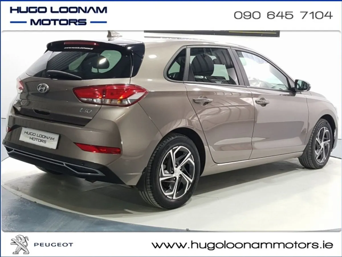 Hyundai i30 1.6crdi i30 Deluxe - Image 3