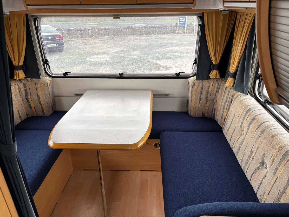 2004 6 Berth MotorHome RHD - Image 4