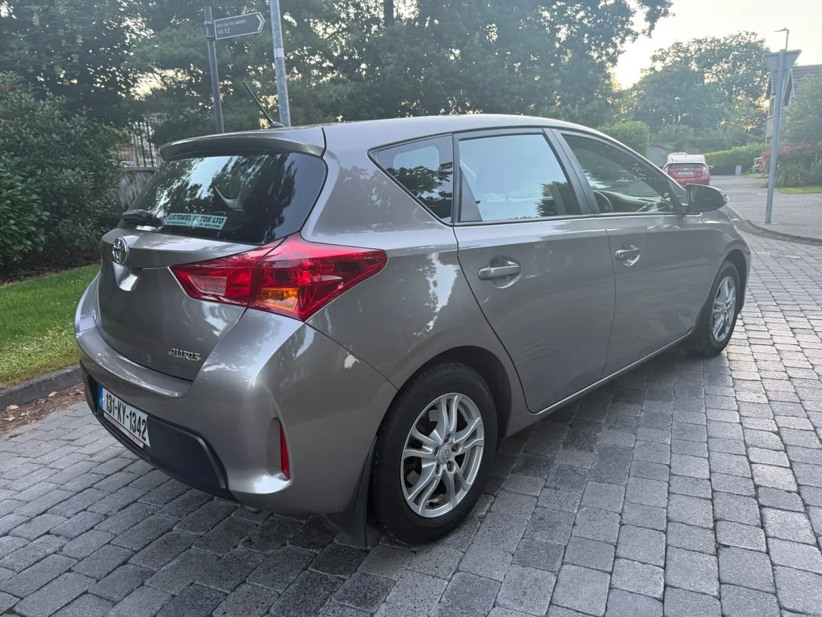 Toyota Auris 2013 1.33 Petrol only 89,000kms - Image 4