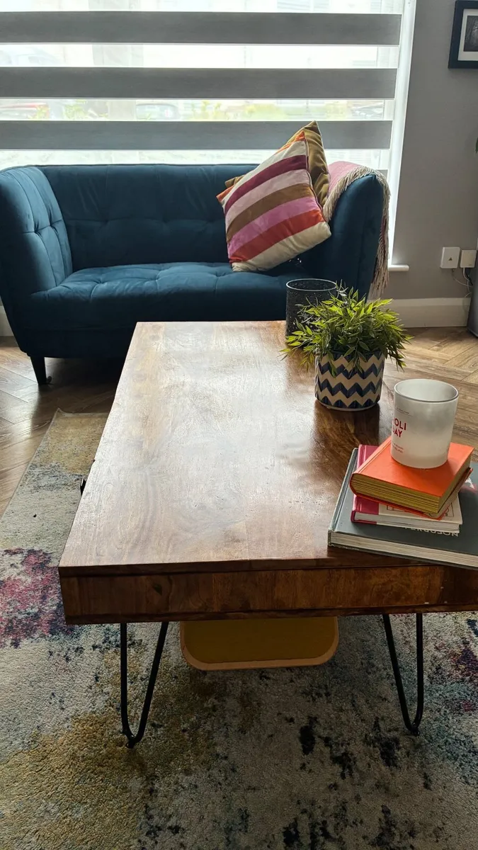 Modern Coffee Table for sale - Image 4