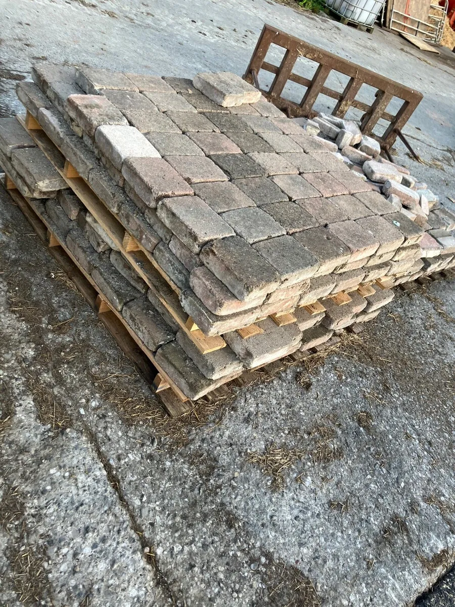 Decking pavement stone - Image 1