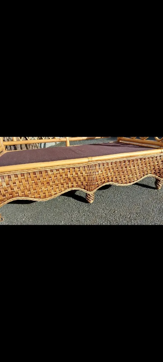Two seater Wicker chair. - Image 4