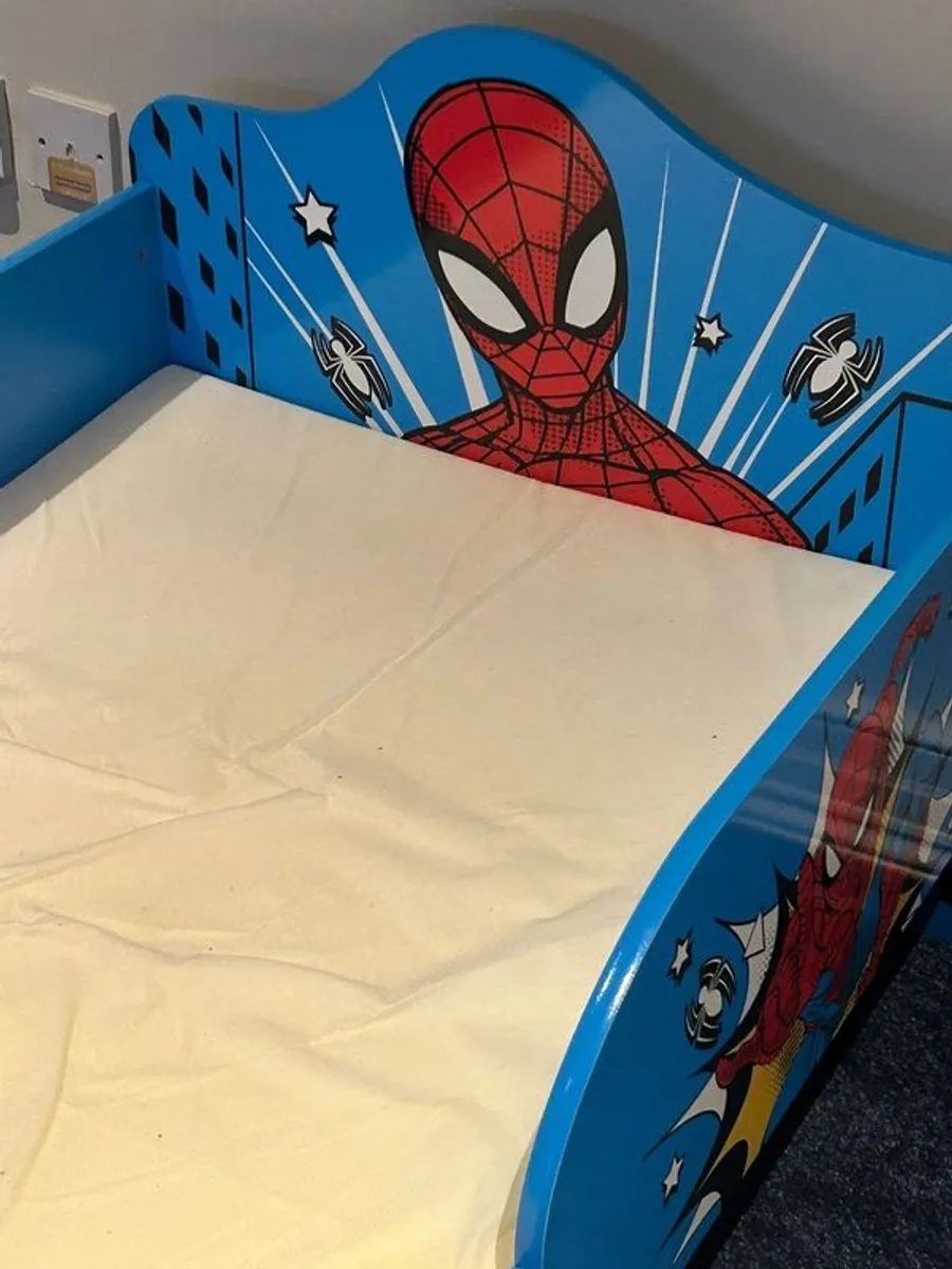 bed - Image 3