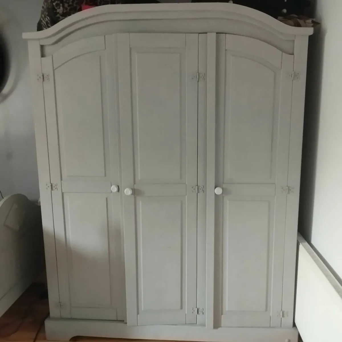 Bedroom furniture - Image 2