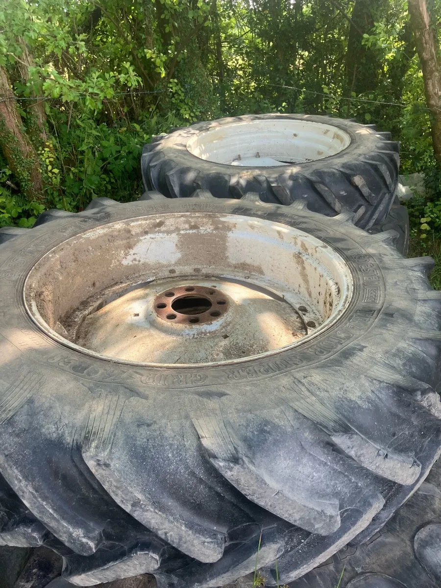 Ford Tractor wheels - Image 2
