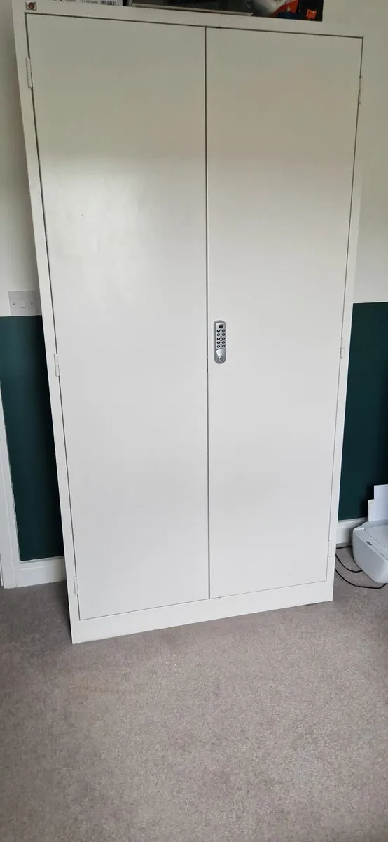 Storage cabinet with electronic lock safe - Image 2