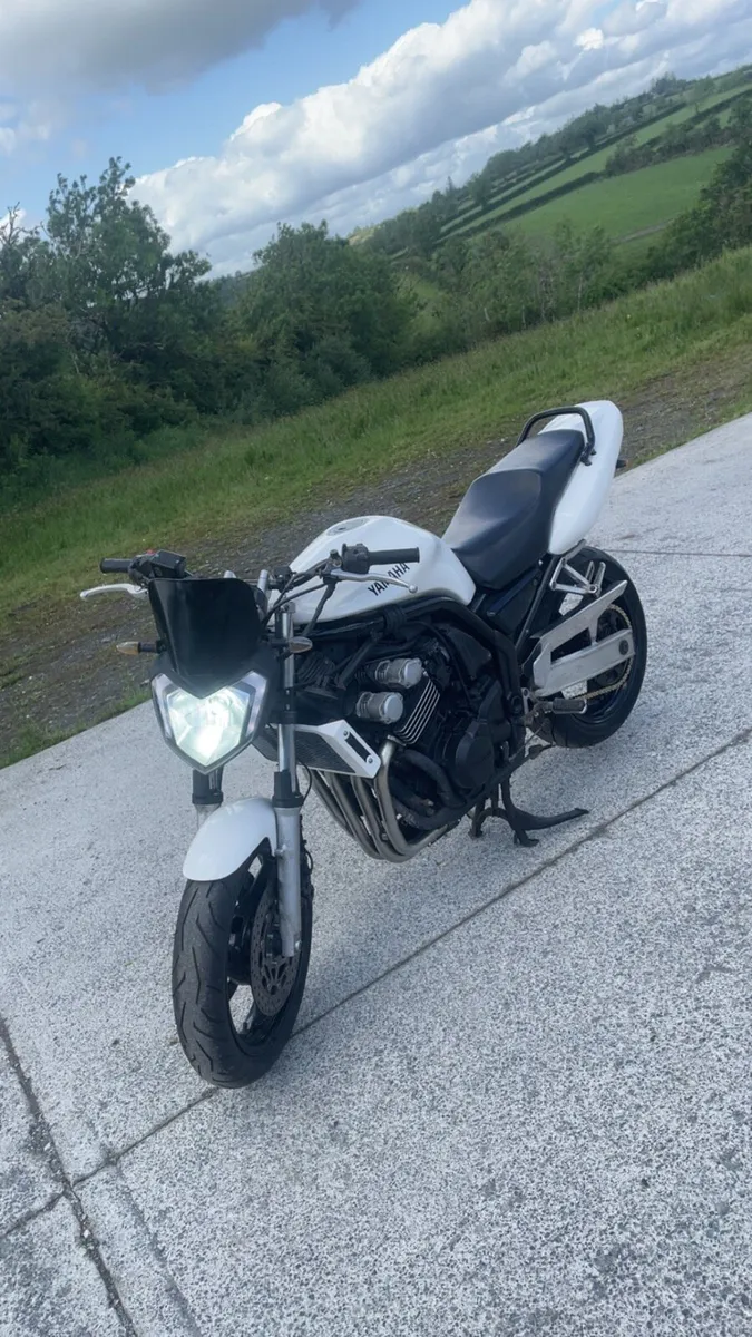 Yamaha fzs 600 fazer - Image 1