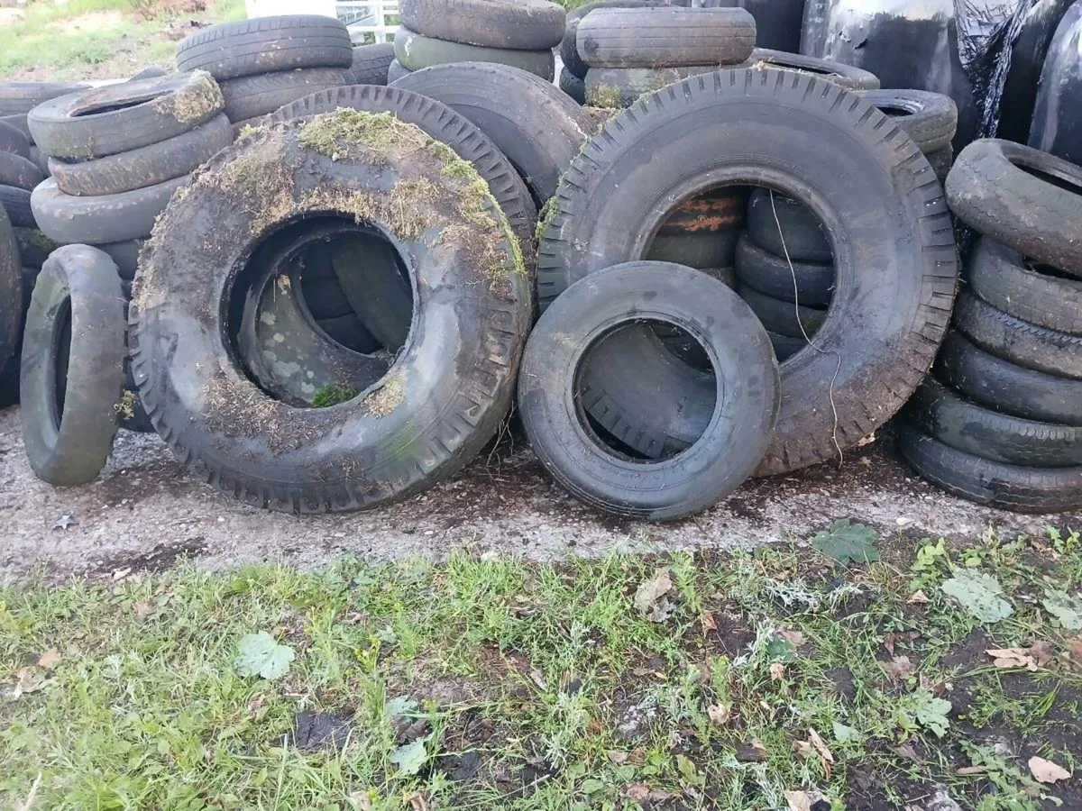 Old tyres for silage pit .... Free - Image 4