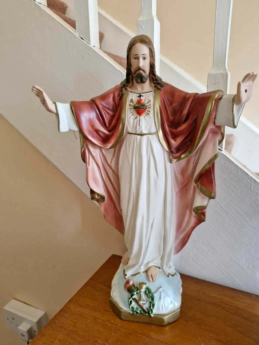 Religious statues - Image 2