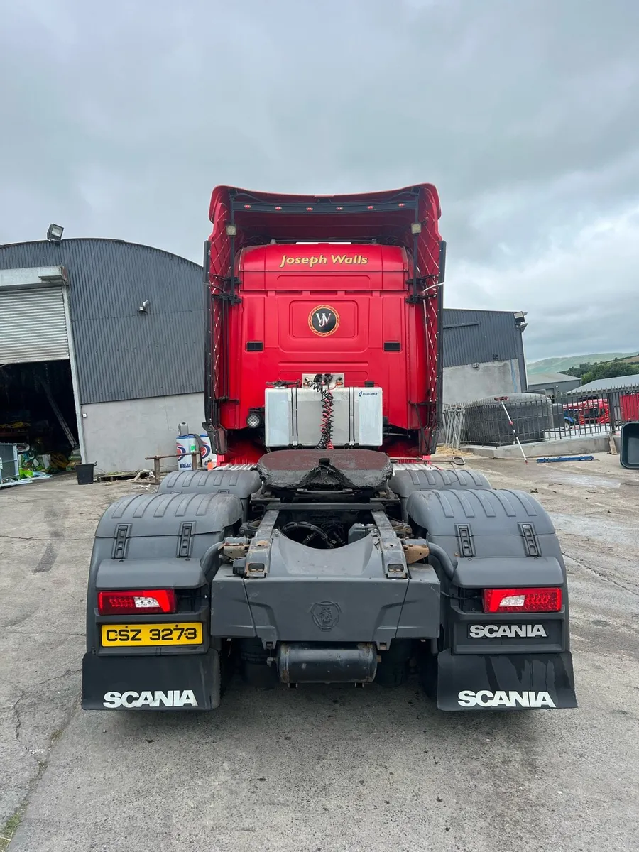 Scania 6x2 truck - Image 3
