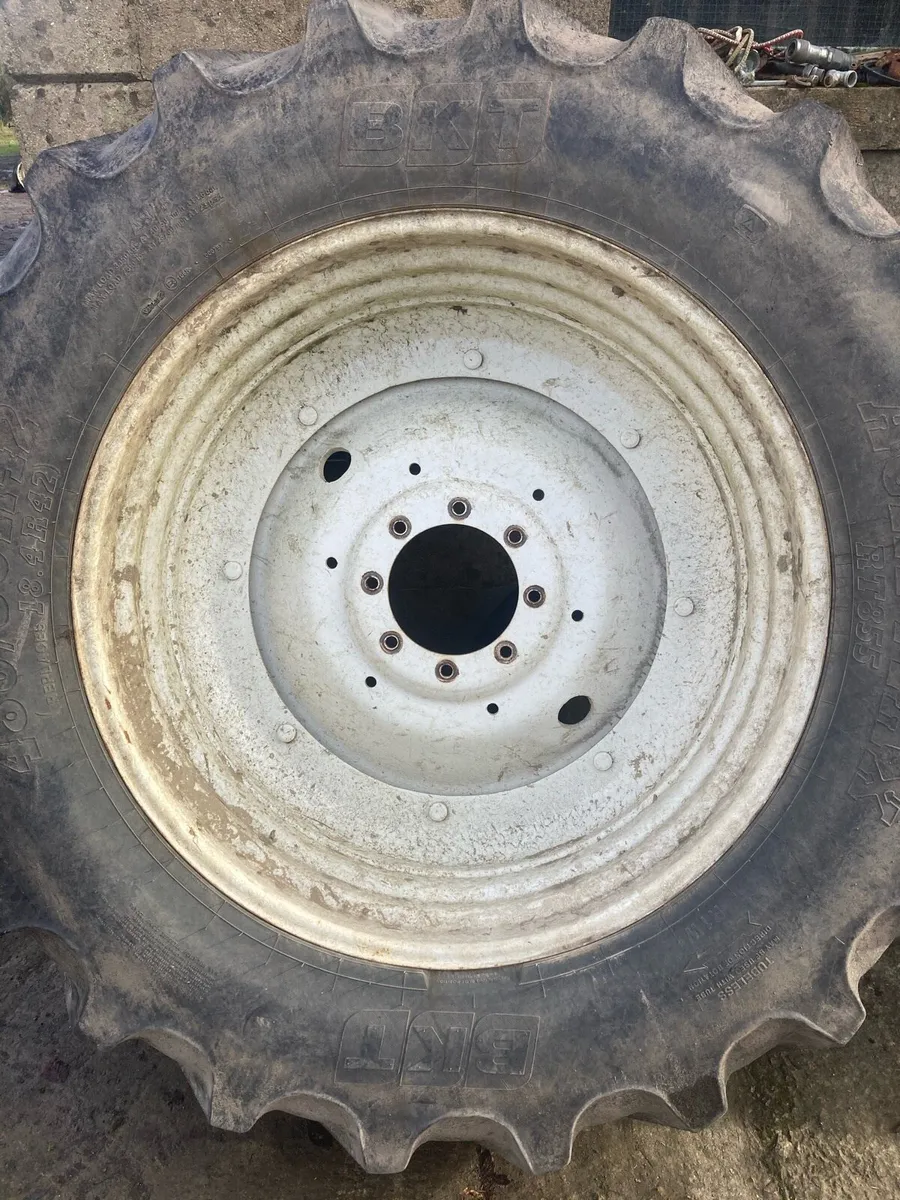 Ford Tractor wheels - Image 3