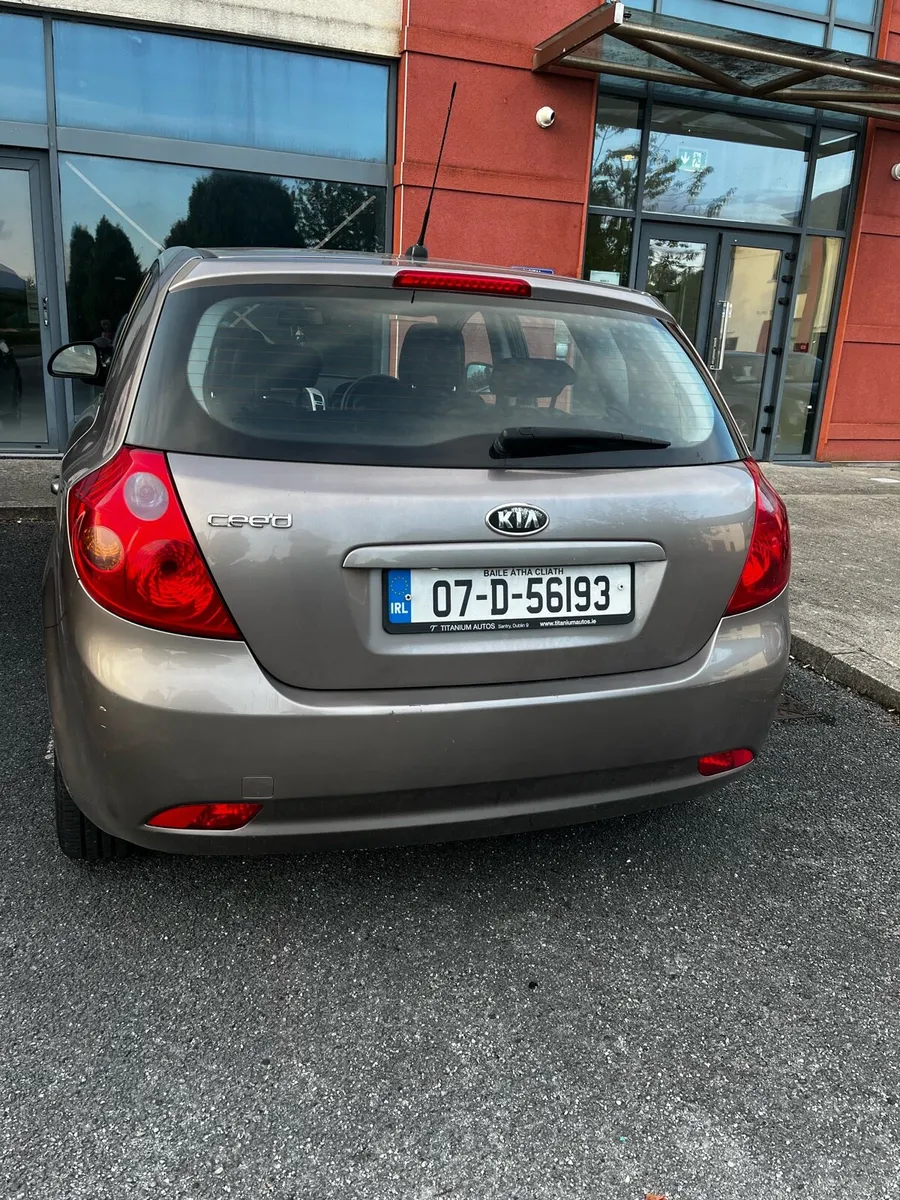 Kia Ceed 2007 automatic - Image 2