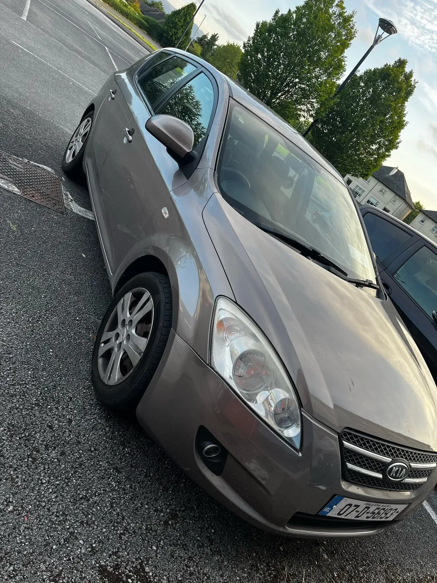 Kia Ceed 2007 automatic - Image 1