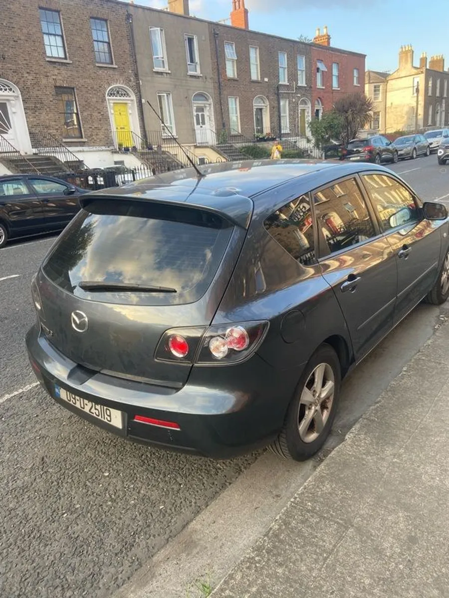 2009 Mazda Mazda3 - Image 2