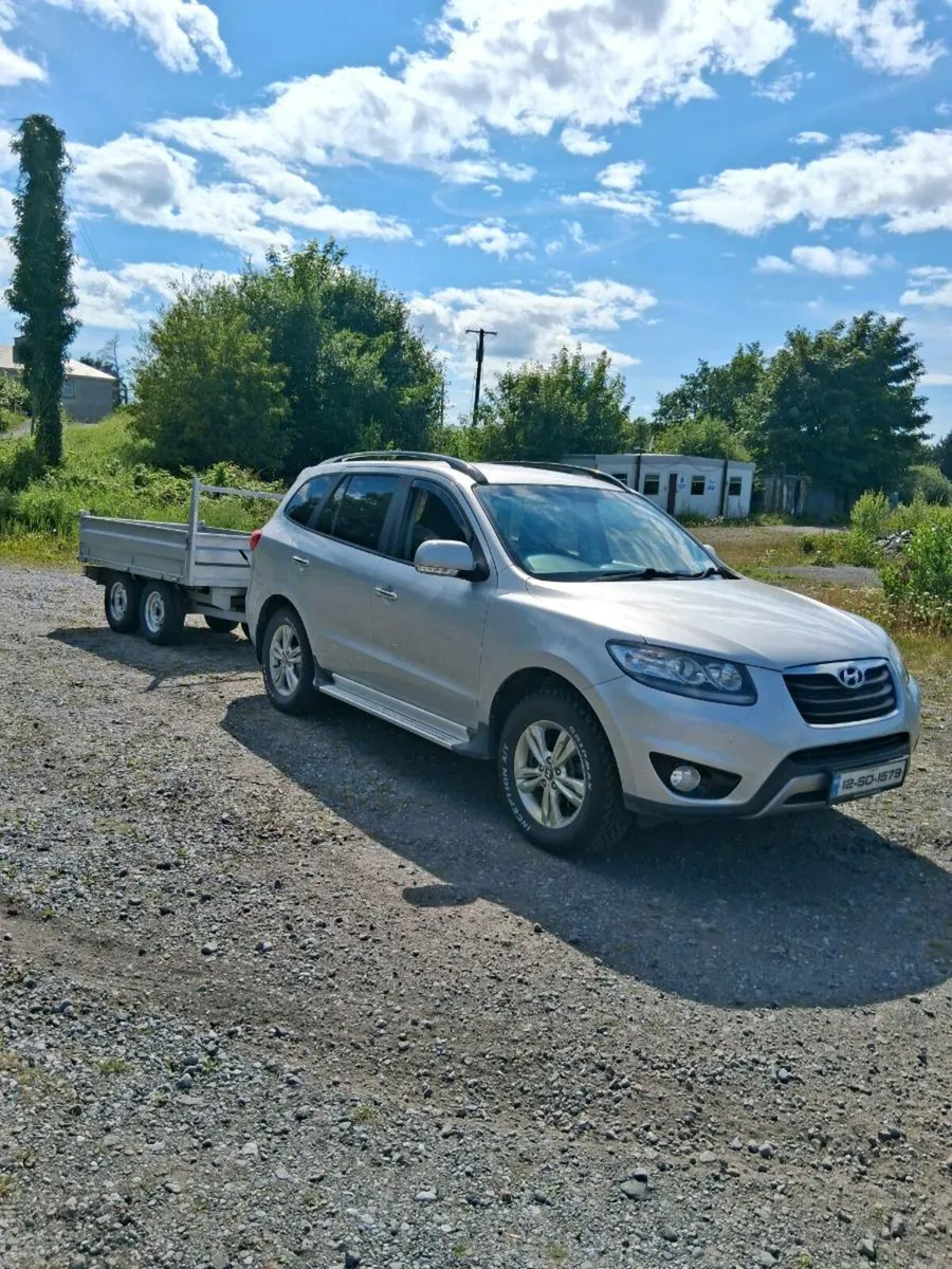 Hyundai Santa Fe 2012 - Image 1