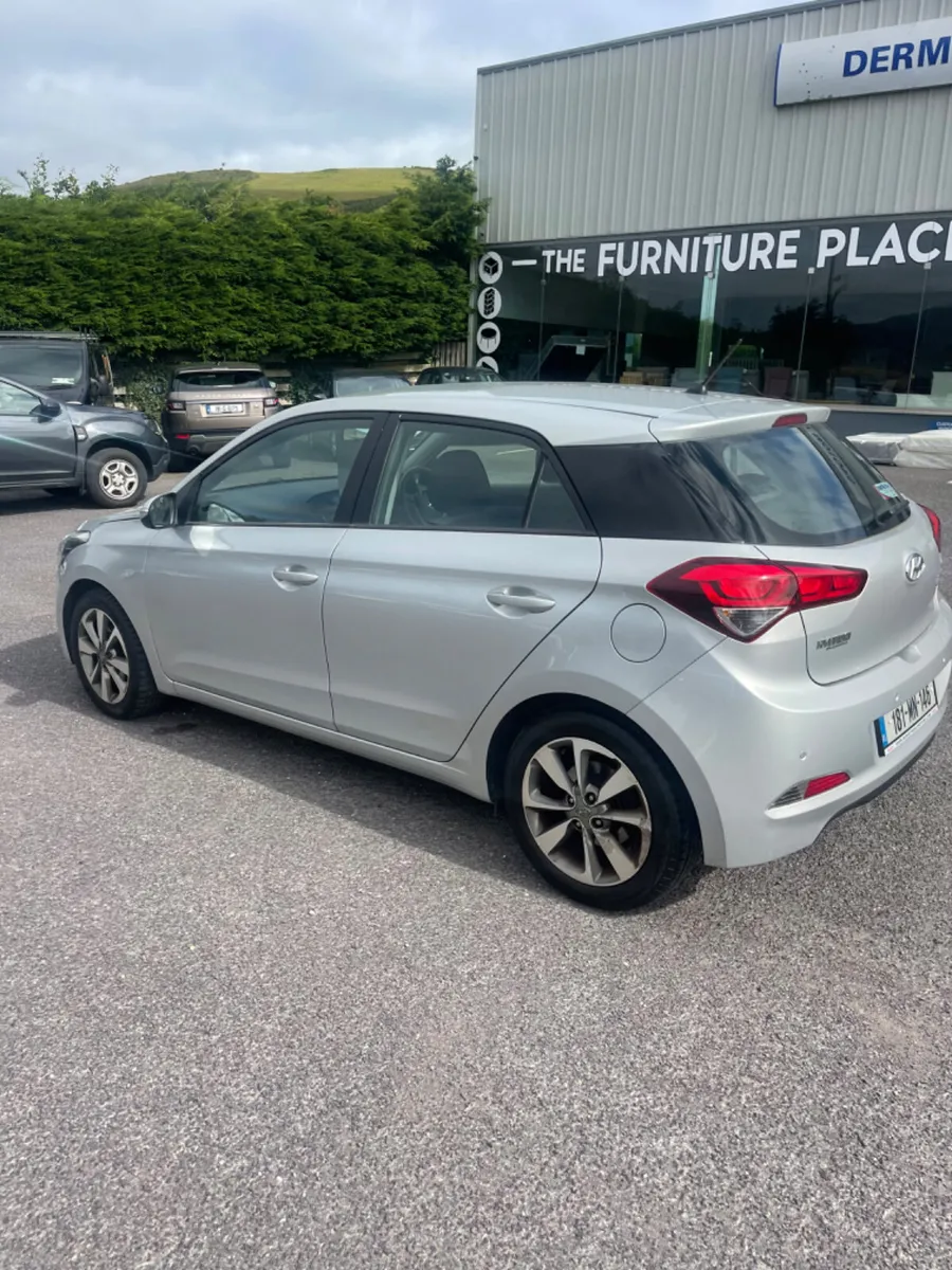 Hyundai i20 2018 - Image 2