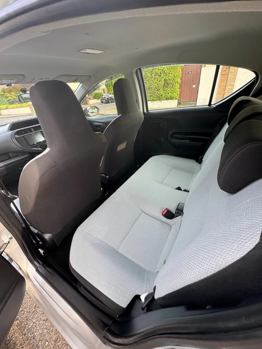 Toyota Aqua 2019 - Image 2