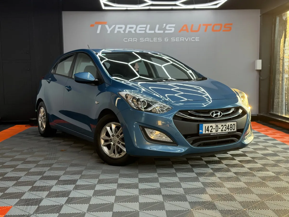 Hyundai i30 1.6D Deluxe "NEW NCT" 2014 - Image 1