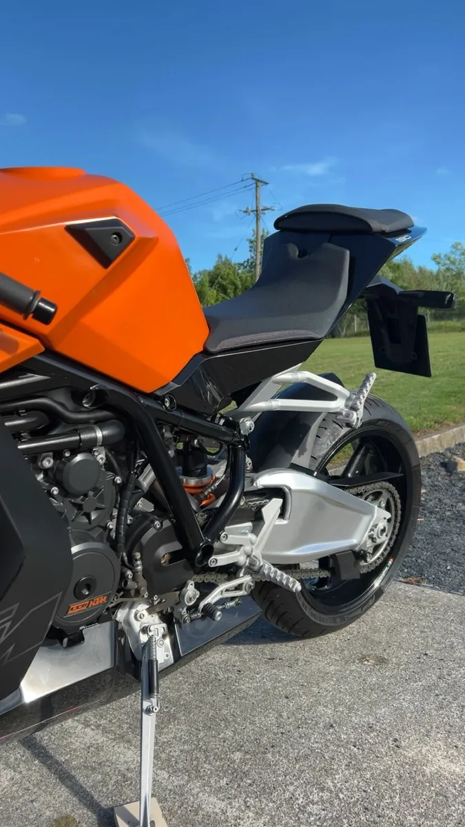 KTM RC8 - Image 3
