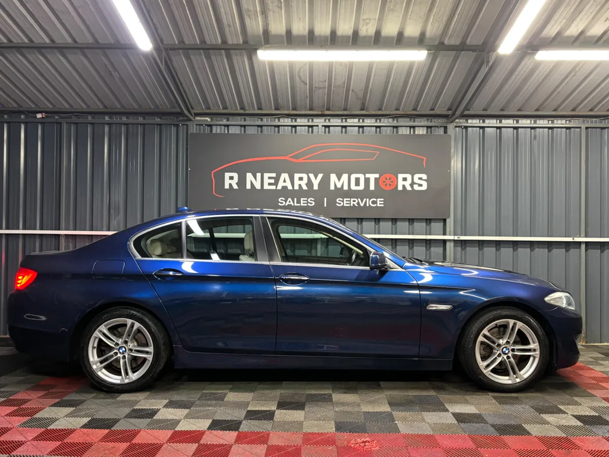 2012 BMW 5-Series 520d SE Automatic - Image 4