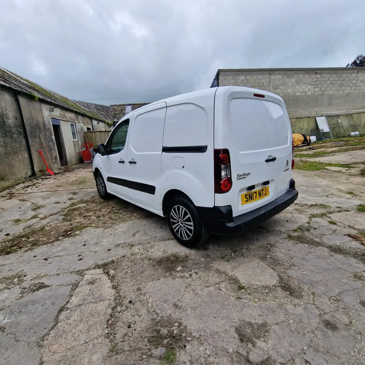 Citroen Berlingo 2017 - Image 2