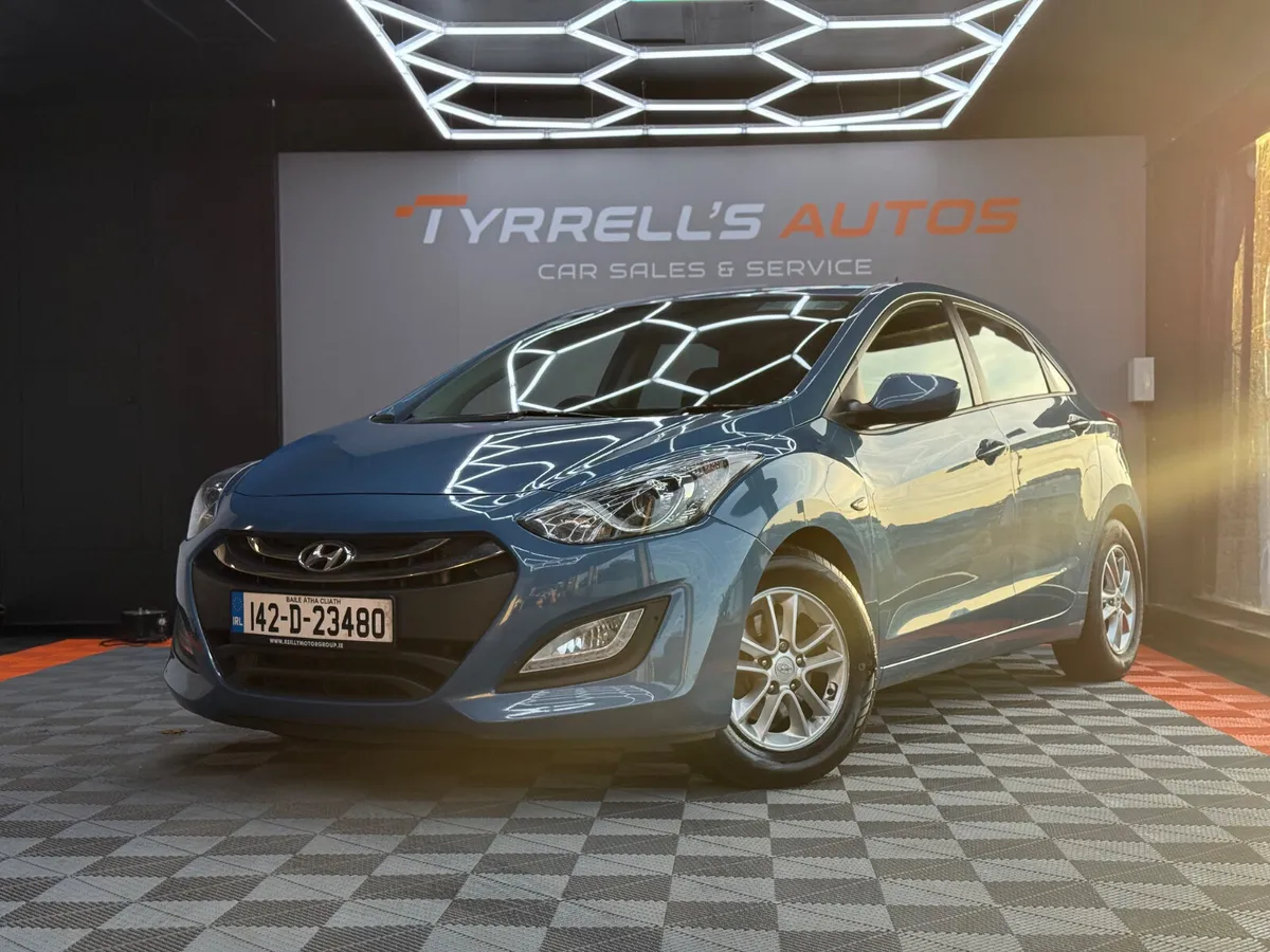 Hyundai i30 1.6D Deluxe "NEW NCT" 2014 - Image 3