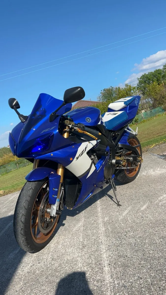 Yamaha YZF R1 - Image 4