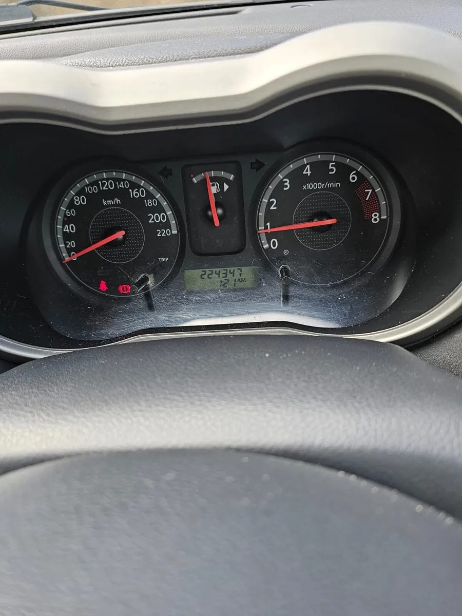 Car - Image 3