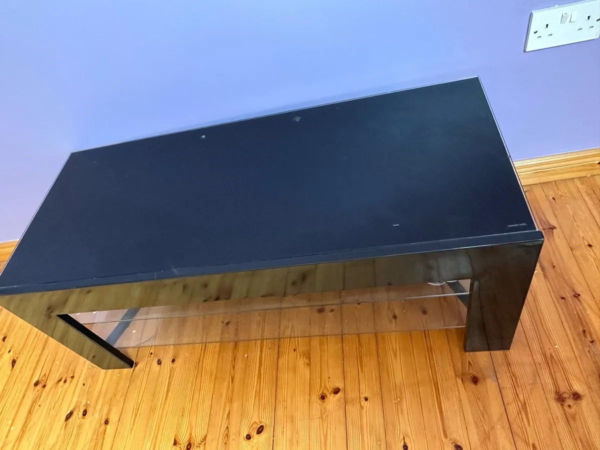 T v table - Image 2