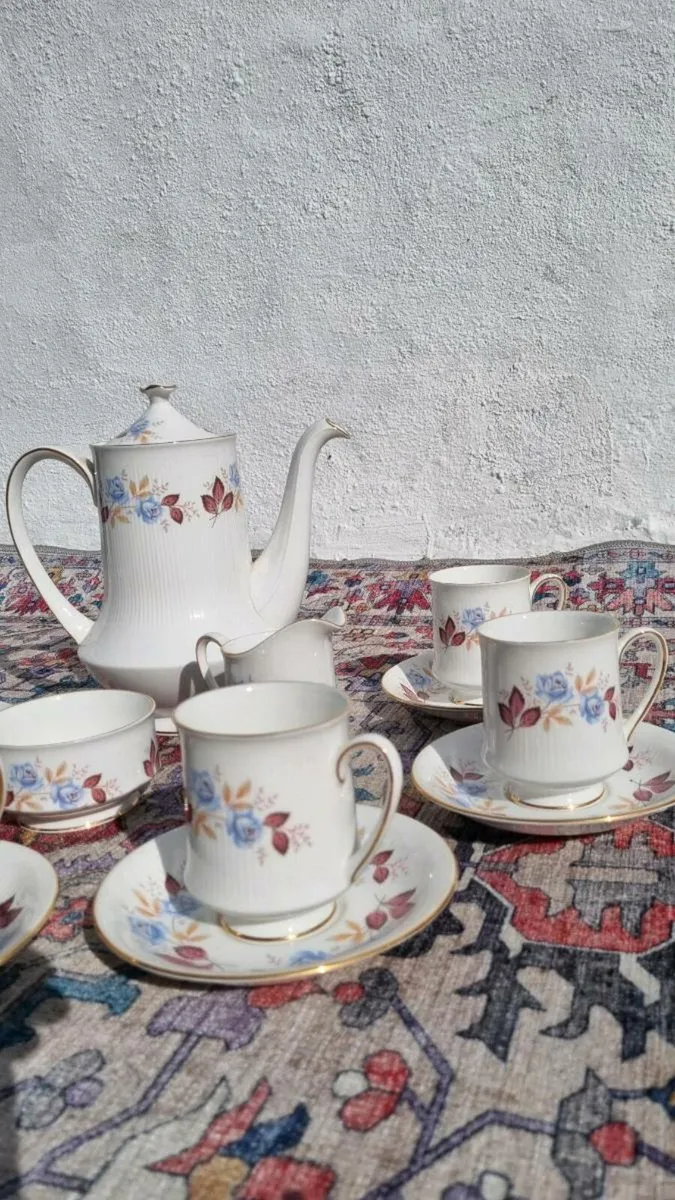 Vintage Royal Standard Bone China tea set - Image 4
