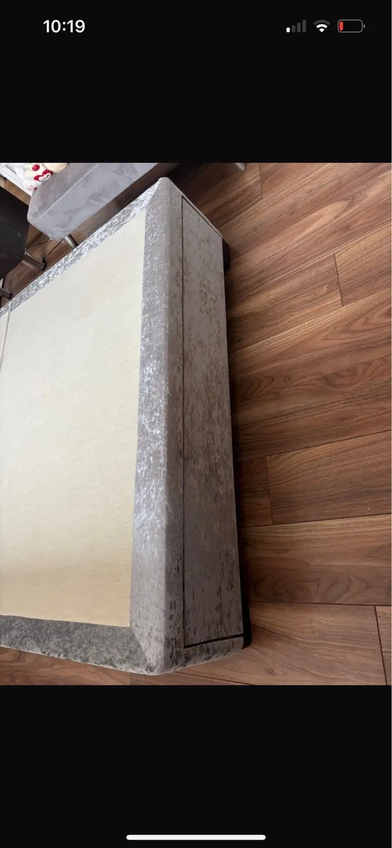 Double bed and bed frame 4.6ft - Image 3