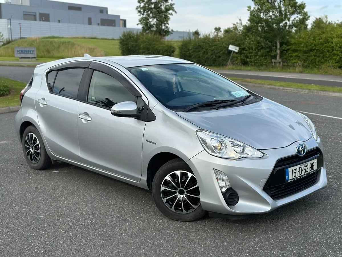 Toyota Aqua - Image 2