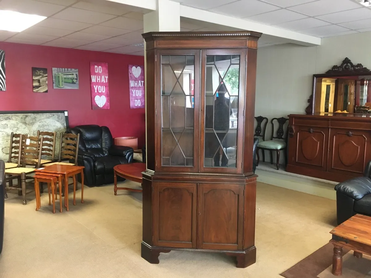 Corner Cabinet - Image 1