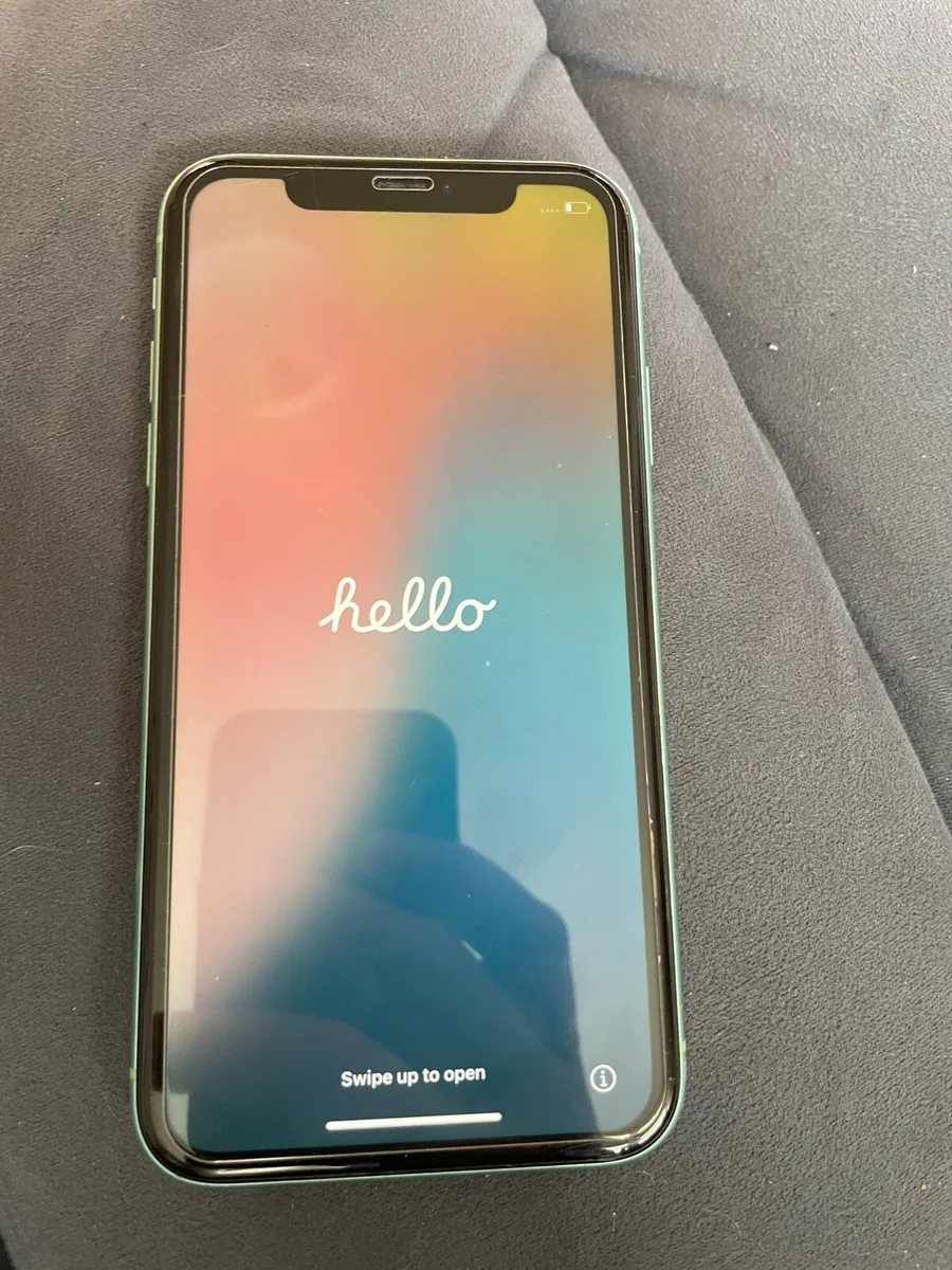 IPhone 11 - Image 1