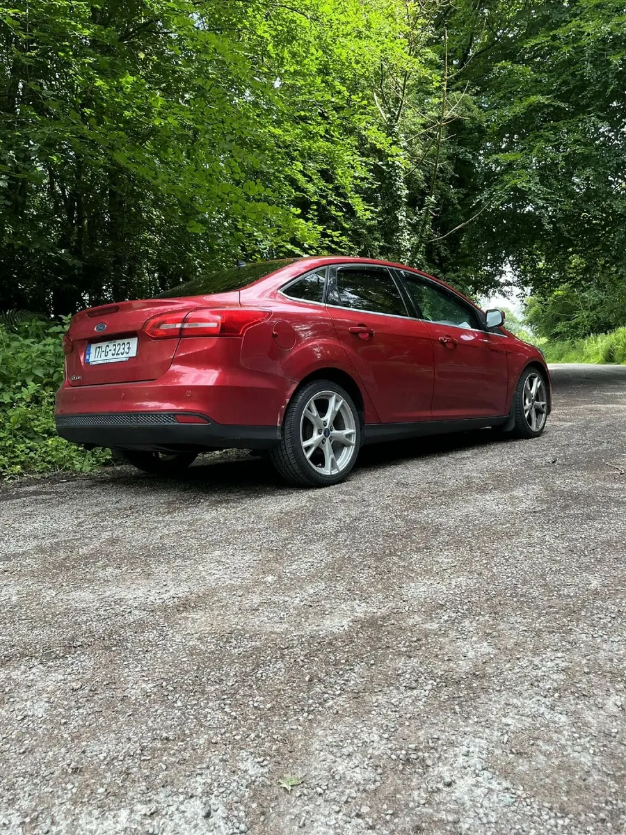 Ford Focus 2017 - Image 2