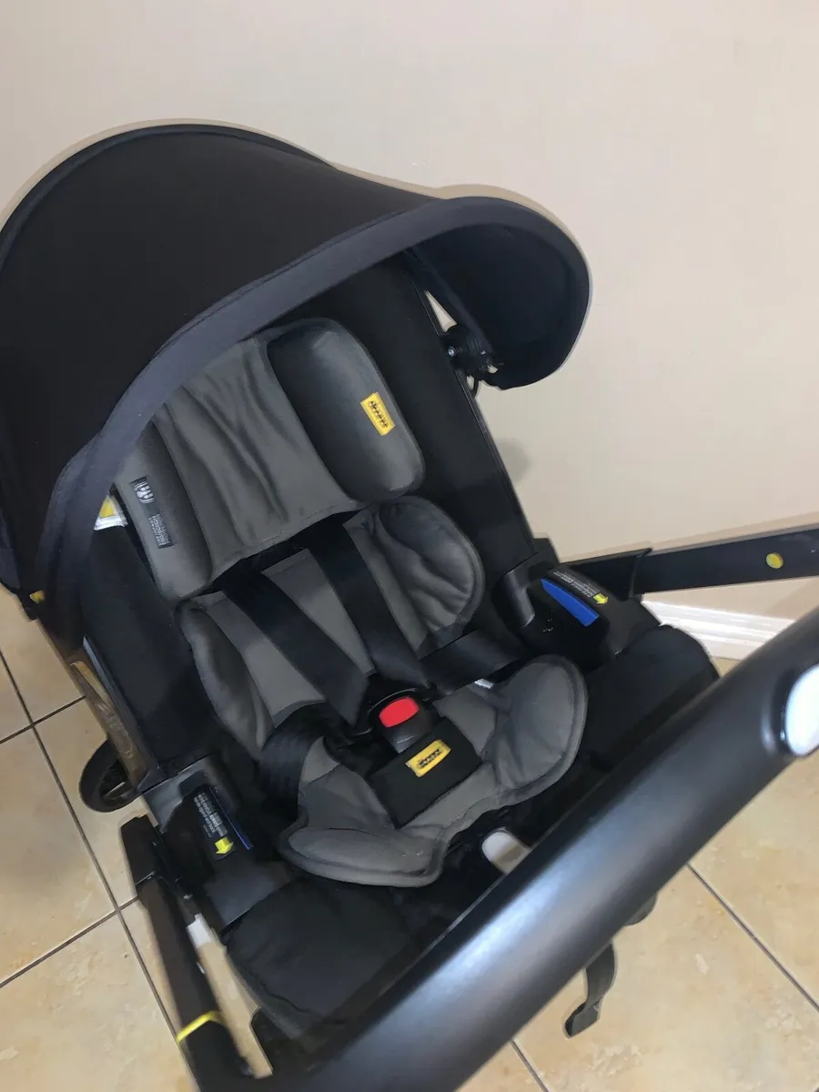 Doona + car seat stroller - Image 2